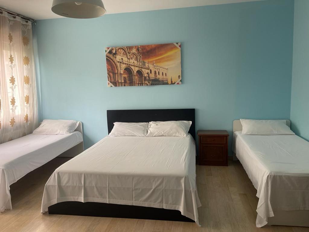 Venice Night 13 Family Room Местре Екстериор снимка